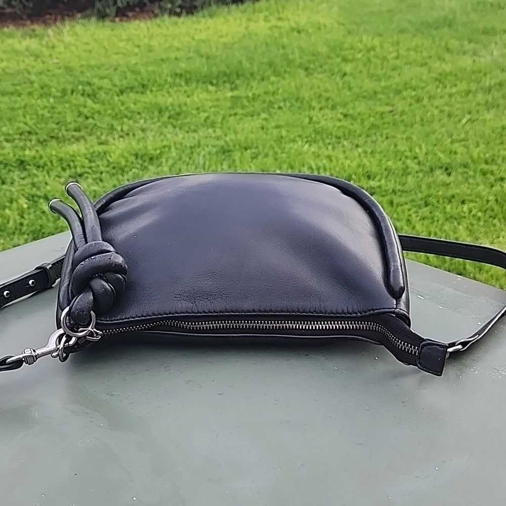 Vincent Camuto The Basha Black Leather Crossbody/ Shoulder Bag